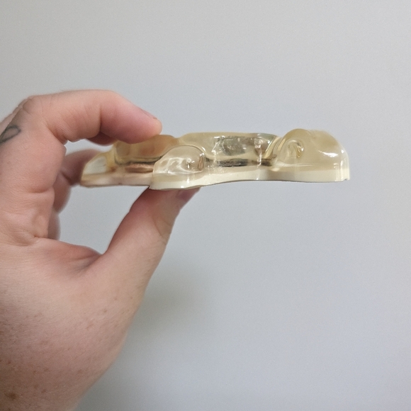 Vintage lucite turtle ashtray TORONTO - Picture 4 of 6